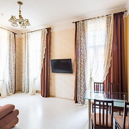 Leogrand Apartments On Doroshenka Street 1 Lviv Dış mekan fotoğraf
