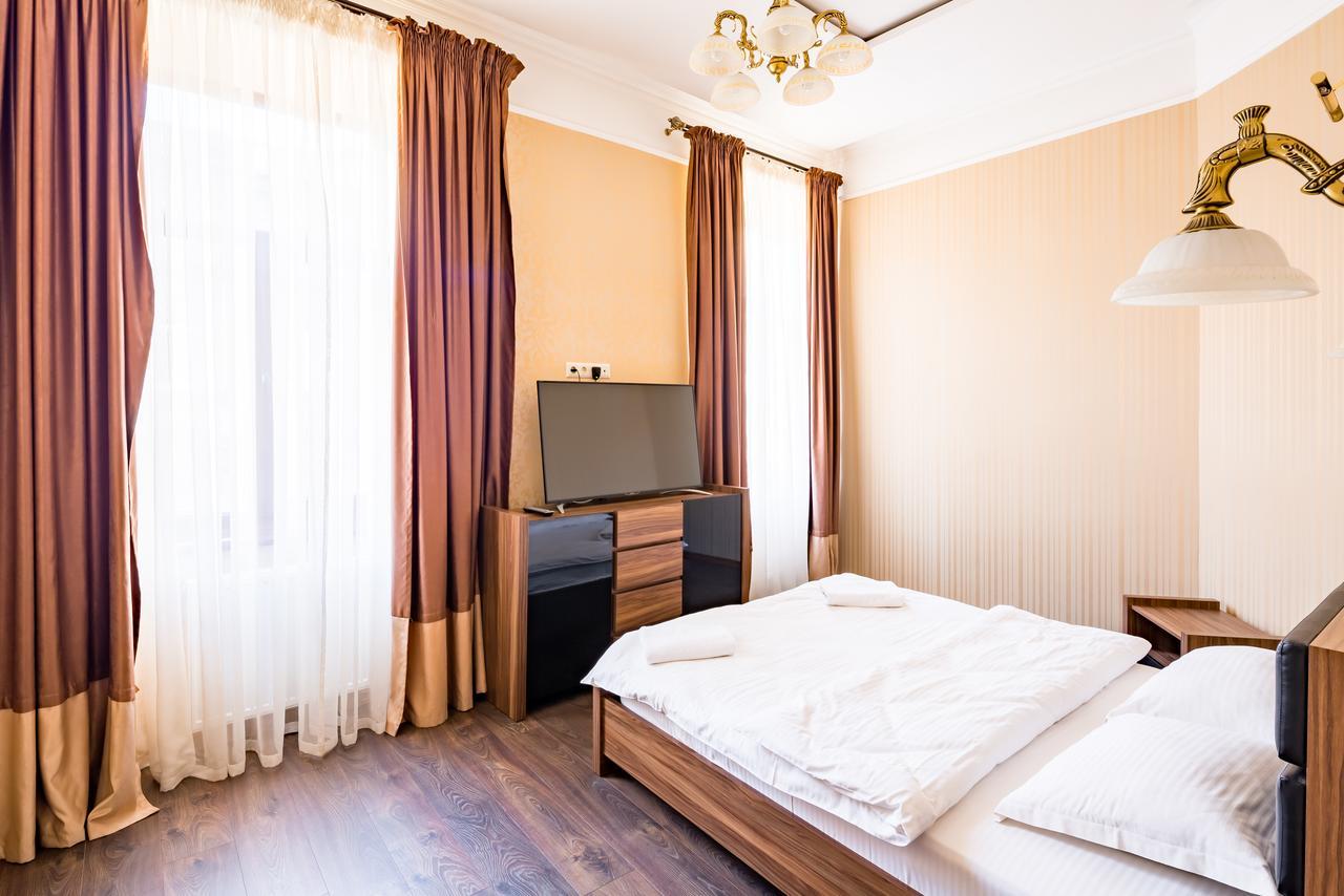 Leogrand Apartments On Doroshenka Street 1 Lviv Dış mekan fotoğraf