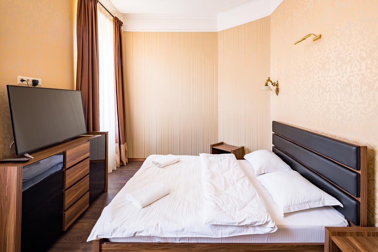 Leogrand Apartments On Doroshenka Street 1 Lviv Dış mekan fotoğraf